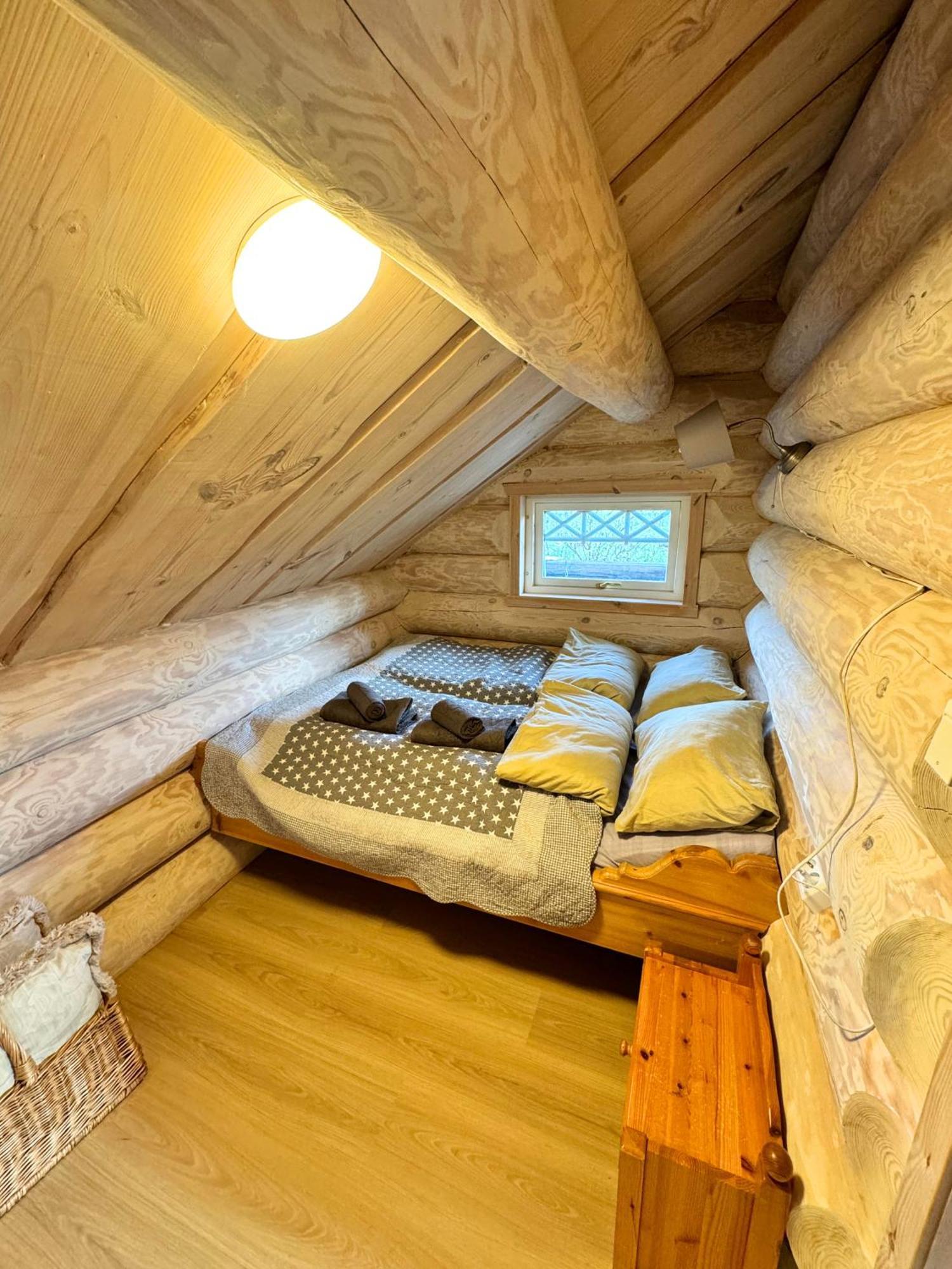 Unique Arctic Timber Cabin Skaidi Buitenkant foto